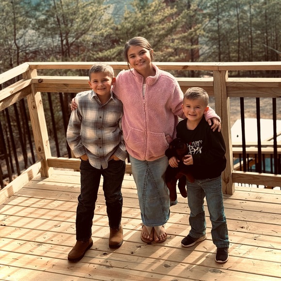 Meet your Posher, Deb - Picture 15 of 15